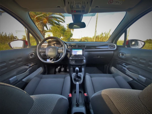 Citroën C3 1.2 PureTech Shine 21