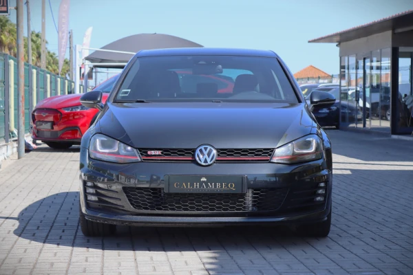 Volkswagen Golf 2.0 TSi GTi 2