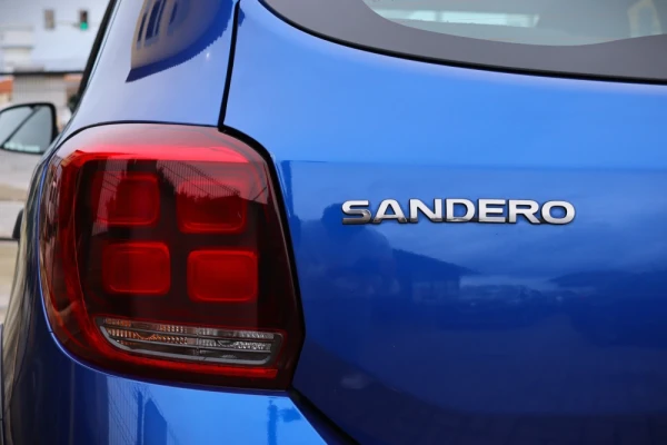 Dacia Sandero 1.0 ECO-G Stepway Comfort Bi-Fuel 18