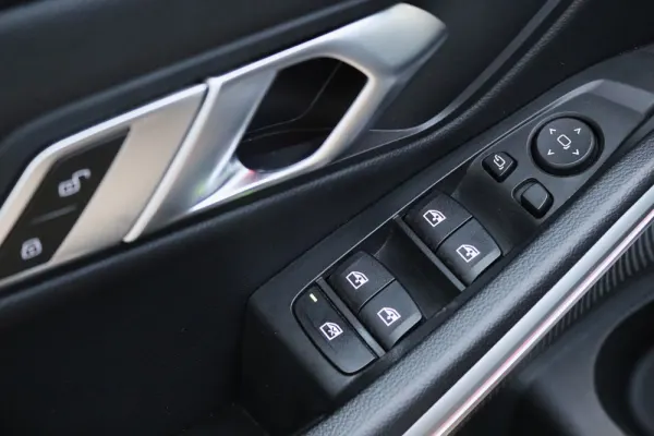 BMW 320 e Touring Pack M Auto 19