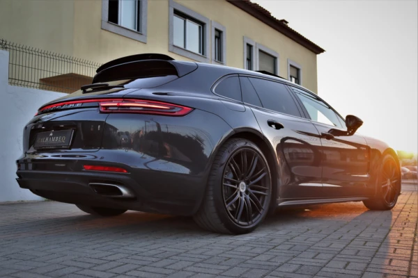 Porsche Panamera Sport Turismo 4 E-Hybrid 23