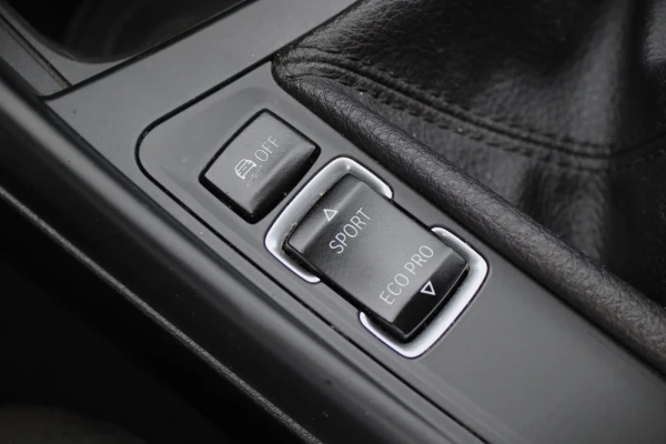 BMW 114 d Line Sport 7