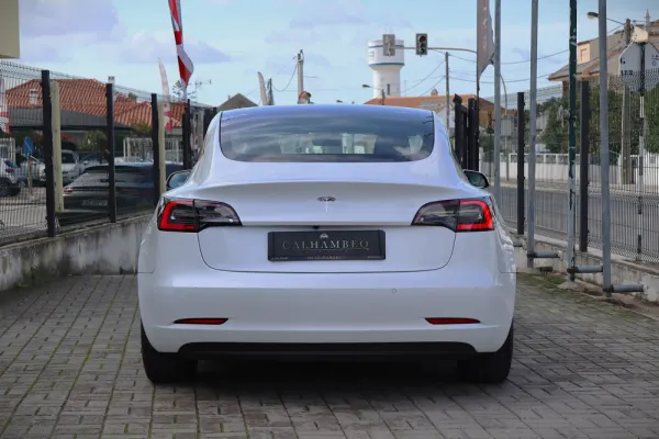 Tesla Model 3 Standard Range Plus RWD 11