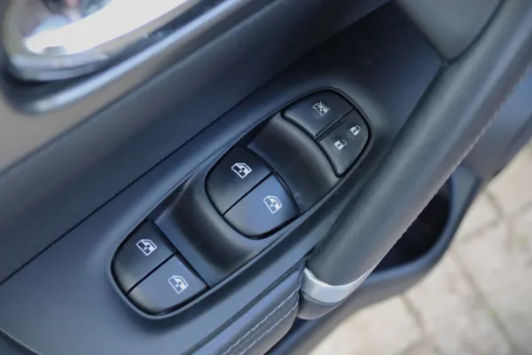 Nissan Qashqai 1.2 DIG-T Tekna Premium Pele RS 22