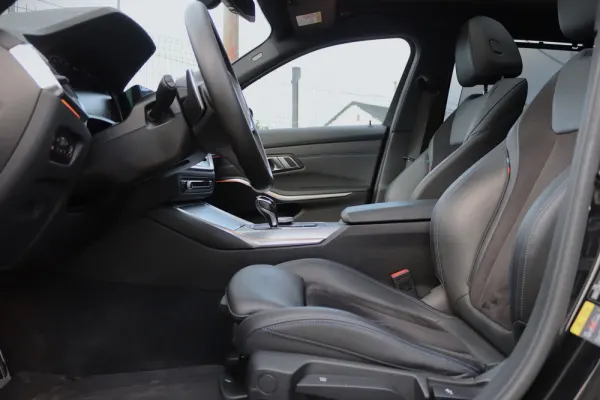 BMW 320 e Touring Pack M Auto 16