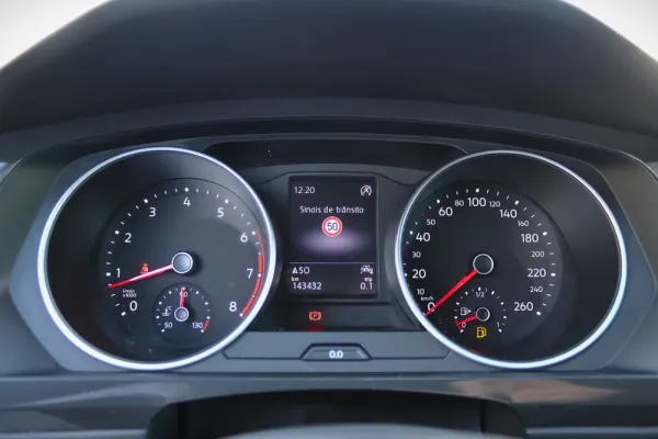 Volkswagen Tiguan 1.5 TSI Confortline 20