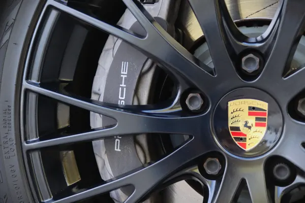 Porsche Panamera Sport Turismo 4 E-Hybrid 17