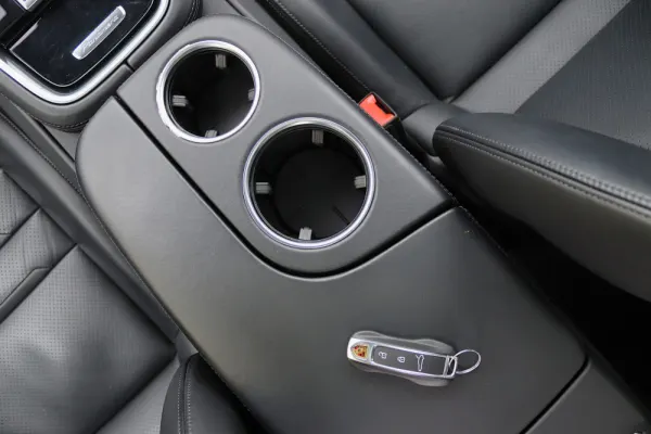 Porsche Panamera 4S E-Hybrid 42