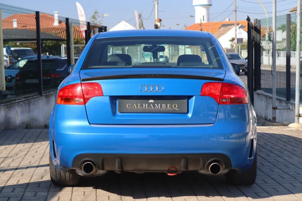 Audi A4 10