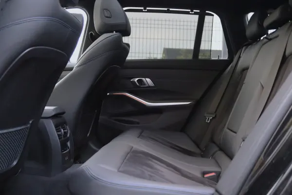 BMW 320 e Touring Pack M Auto 14