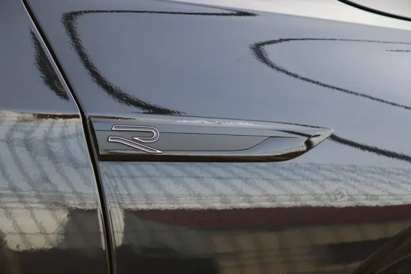 Volkswagen Golf 1.5 eTSI R-Line DSG 14