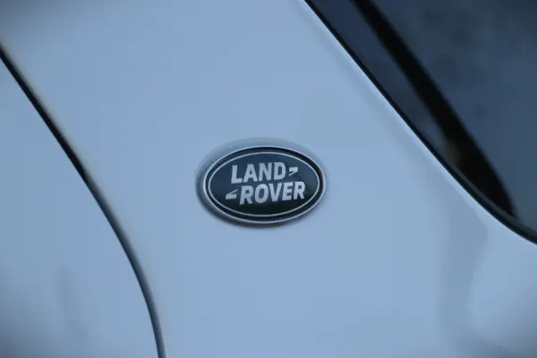 Land Rover Discovery Sport 1.5 I3 P300e AWD Dynamic SE 15