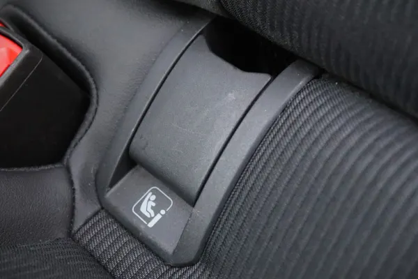 Volkswagen Golf 1.5 eTSI R-Line DSG 31