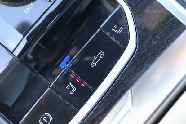 BMW M850i xDrive 29