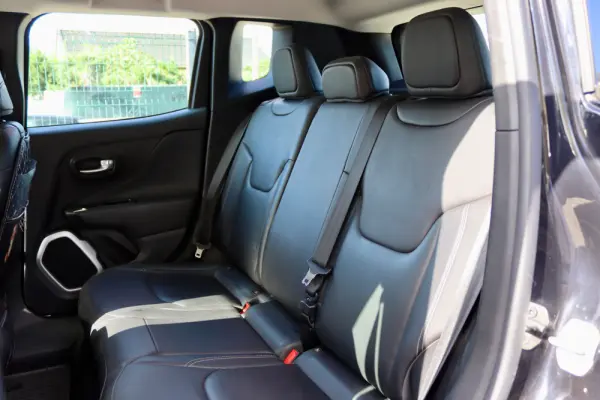 Jeep Renegade 1.6 MJD Limited 27