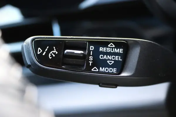 Porsche Taycan 4S 32