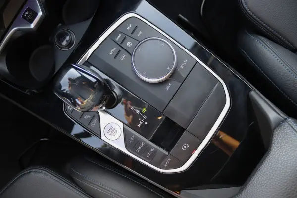 BMW 120 d Pack Desportivo M 17