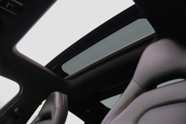 Porsche Panamera 4S Diesel 21