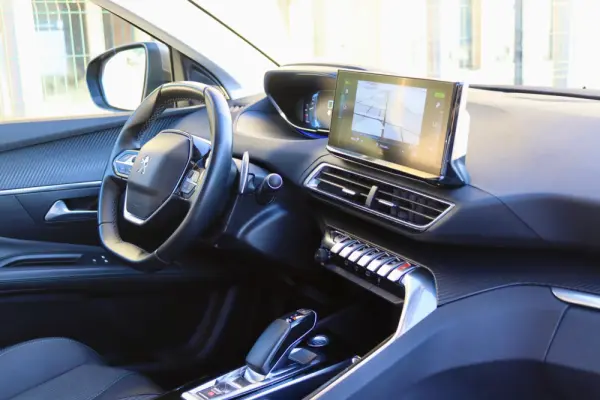 Peugeot 3008 1.6 Hybrid Allure Pack e-EAT8 27