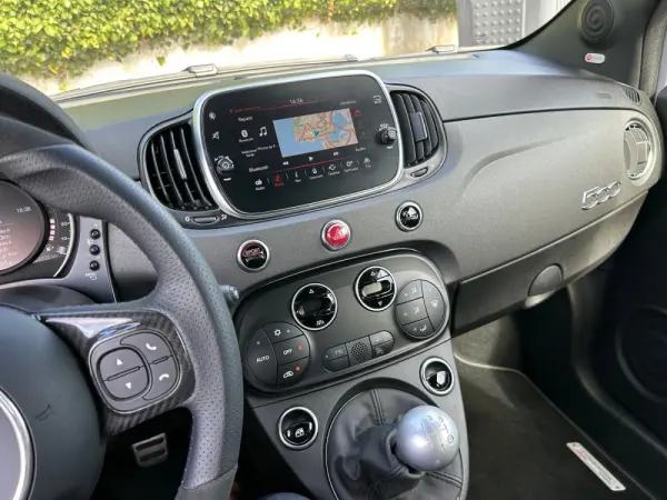 Abarth 595C 1.4 T-Jet Competizione 5