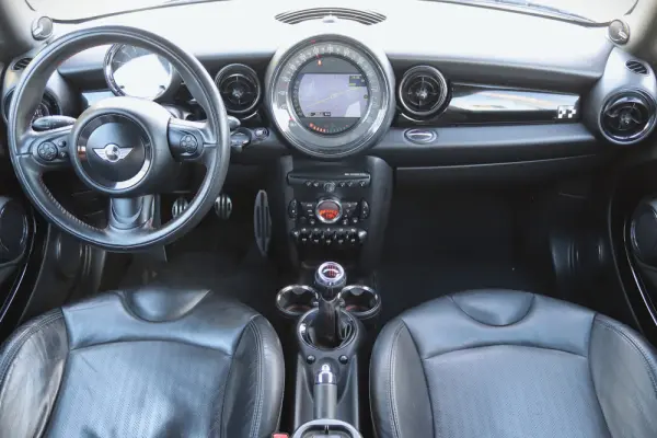 MINI 3 Portas John Cooper Works 4