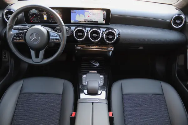 Mercedes-Benz CLA 200 d Shooting Brake Progressive Aut. 4