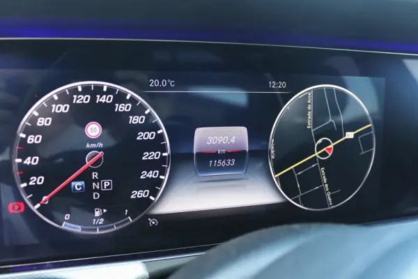 Mercedes-Benz E 220 d AMG Line 18