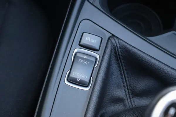 BMW 116 d EfficientDynamics 7