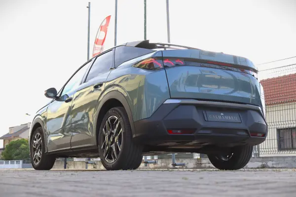 Peugeot 3008 1.2 Hybrid GT e-DCS6 11