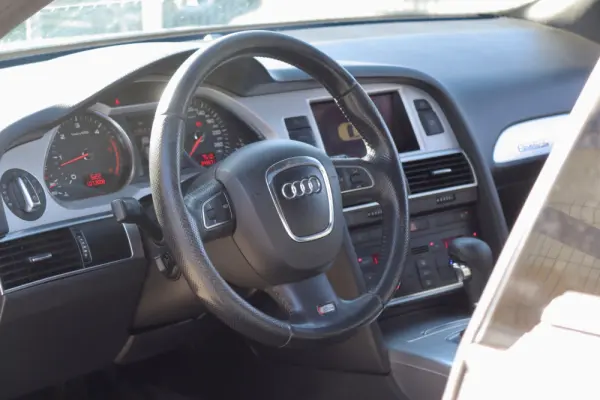Audi A6 Avant 3.0 TDi V6 quattro S-line Tiptronic 14
