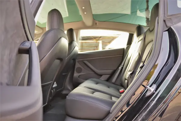 Tesla Model 3 Standard Range Plus RWD 11