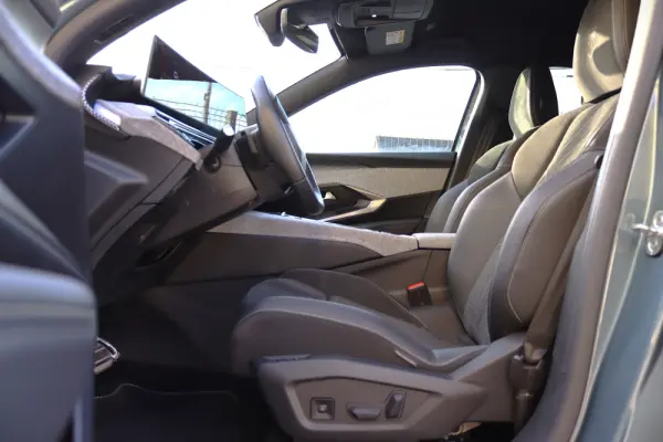 Peugeot 3008 1.2 Hybrid GT e-DCS6 15