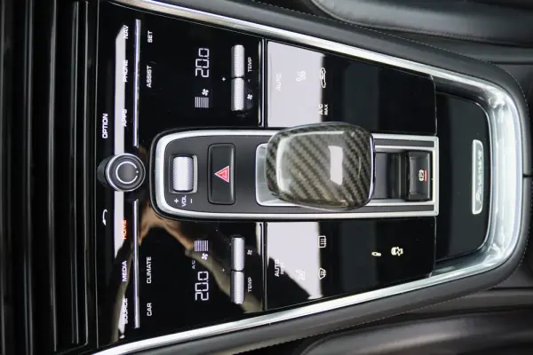 Porsche Panamera 4S Diesel 31