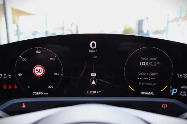 Porsche Taycan 4S 30