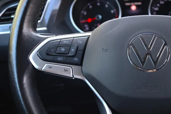 Volkswagen Tiguan 1.5 TSI Confortline 19