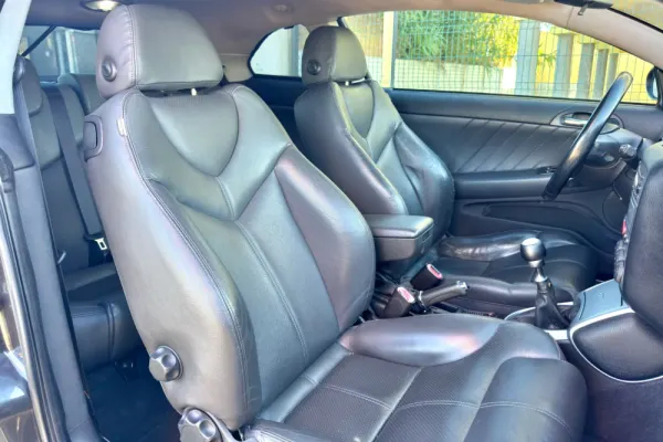 Alfa Romeo GT 1.9 JTD M-JET Blackline 24