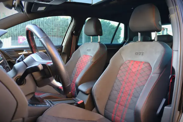 Volkswagen Golf 2.0 TSI GTi TCR DSG 5