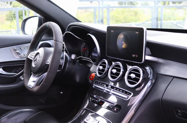 Mercedes-Benz C 63 AMG Special Edition 34