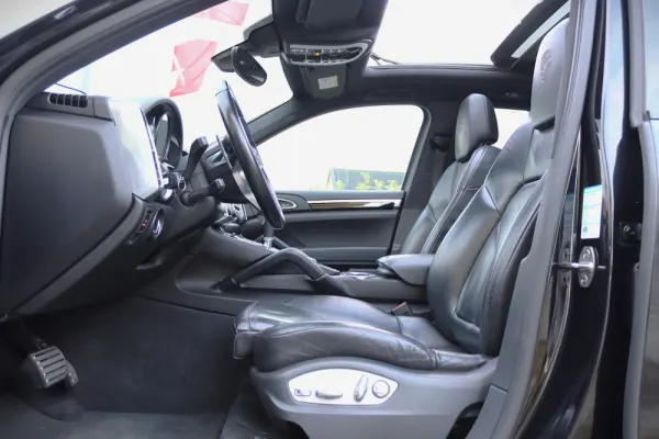 Porsche Cayenne S E-Hybrid 14