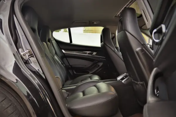 Porsche Panamera 21