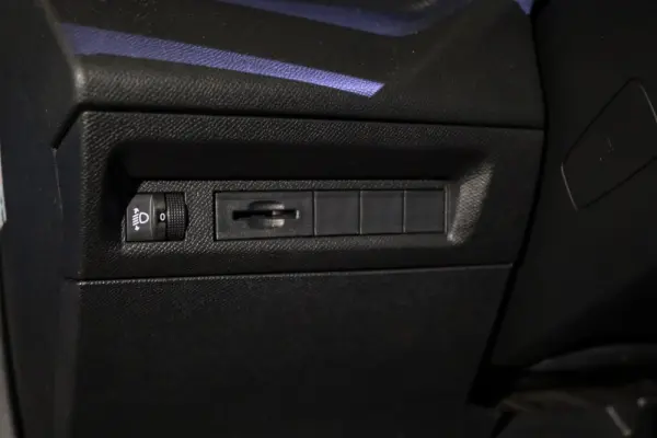 Peugeot 308 1.2 PureTech Active Pack 17