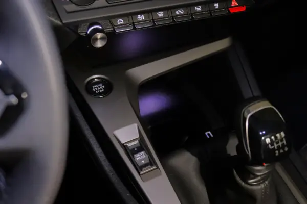 Peugeot 308 1.2 PureTech Active Pack 14