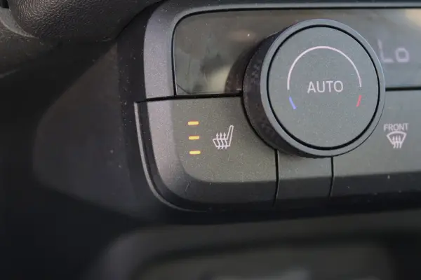 Honda e Advance (17") 22