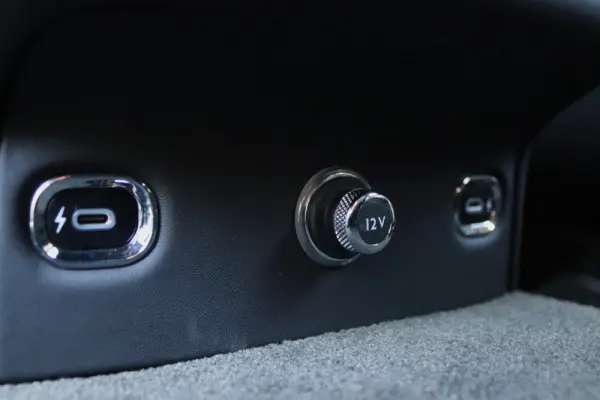 Bentley Bentayga V8 S Black Edition 53