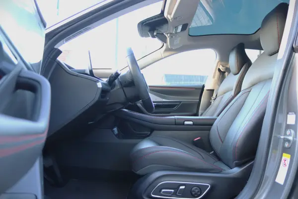 Xpeng P7i 86.2 kWh Long Range 12