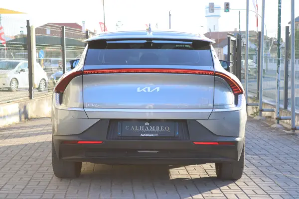 Kia EV6 84-kWh Air 10