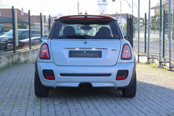 MINI 3 Portas John Cooper Works 9
