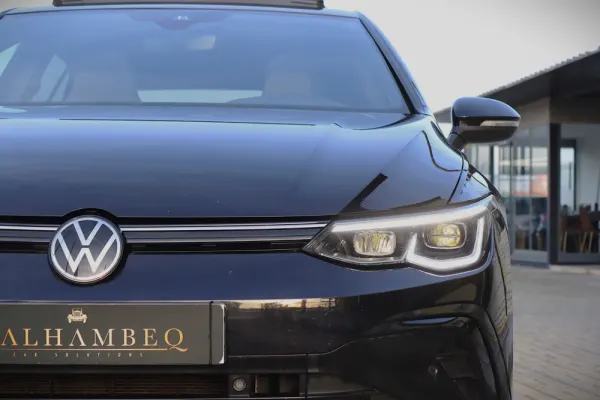 Volkswagen Golf 1.5 eTSI R-Line DSG 12