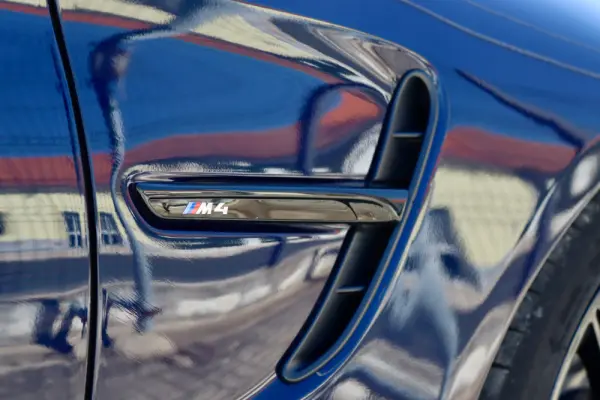 BMW M4 Auto 15
