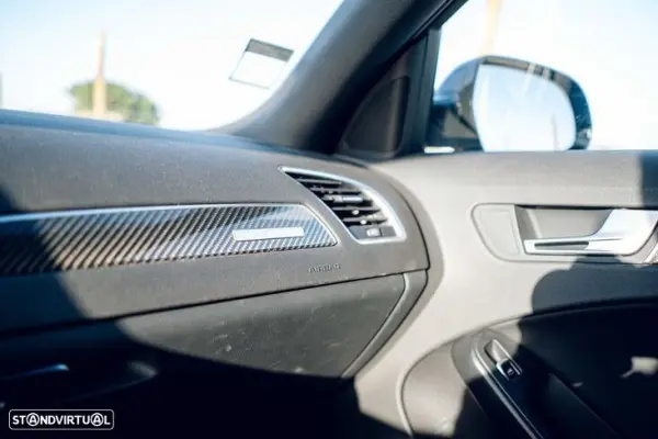 Audi RS4 Avant 4.2 FSi quattro S tronic 31